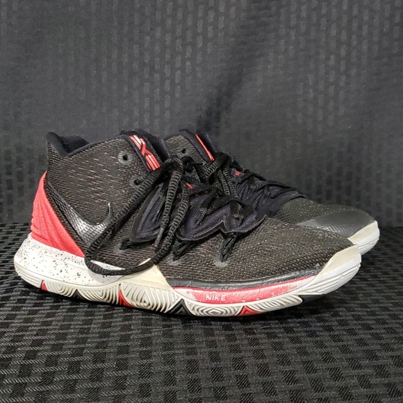 kyrie irving sneakers youth